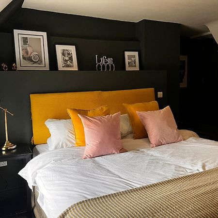 El Camino Suites Stamford Rom bilde