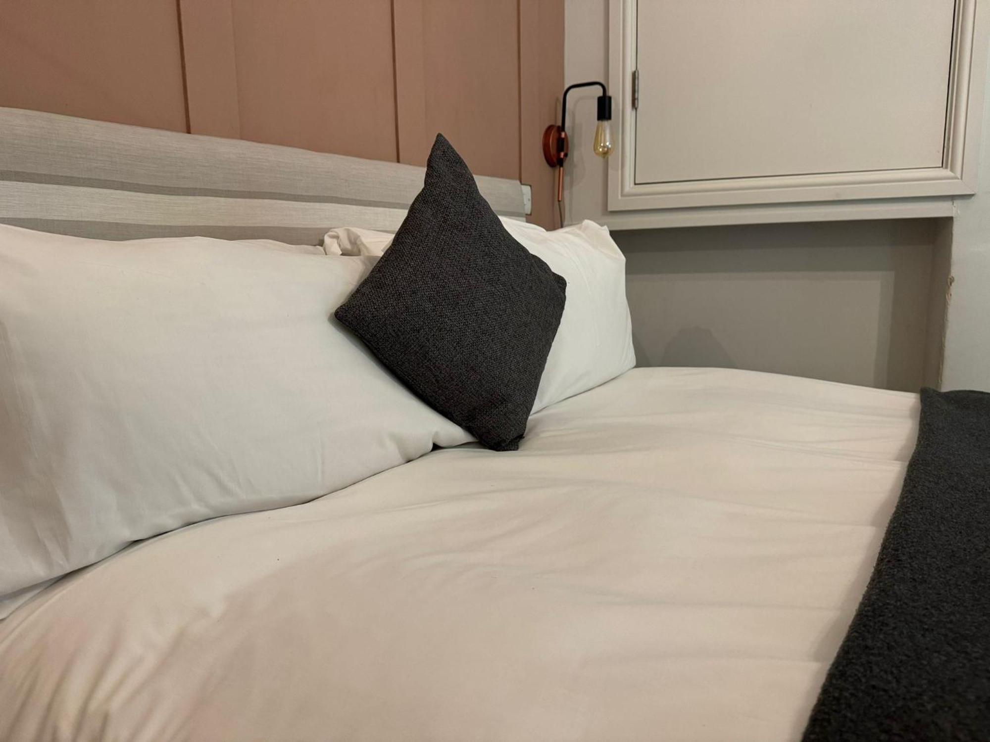 El Camino Suites Stamford Rom bilde